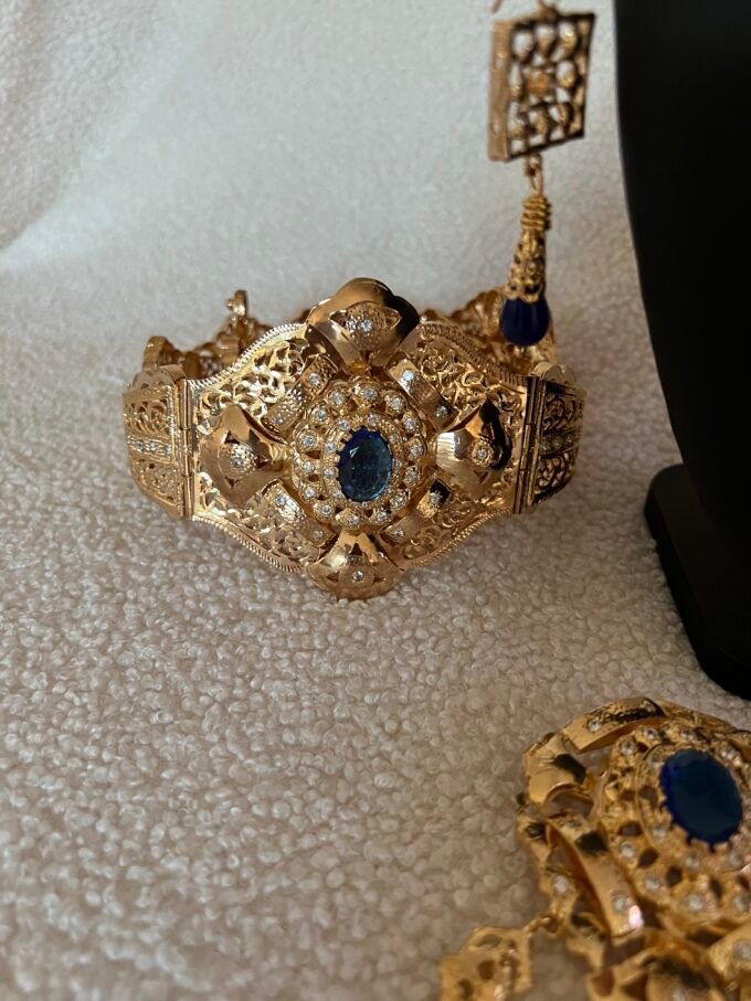 A Parure 63 Azur