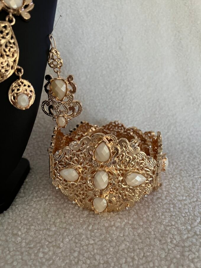 Parure 67 Blanche