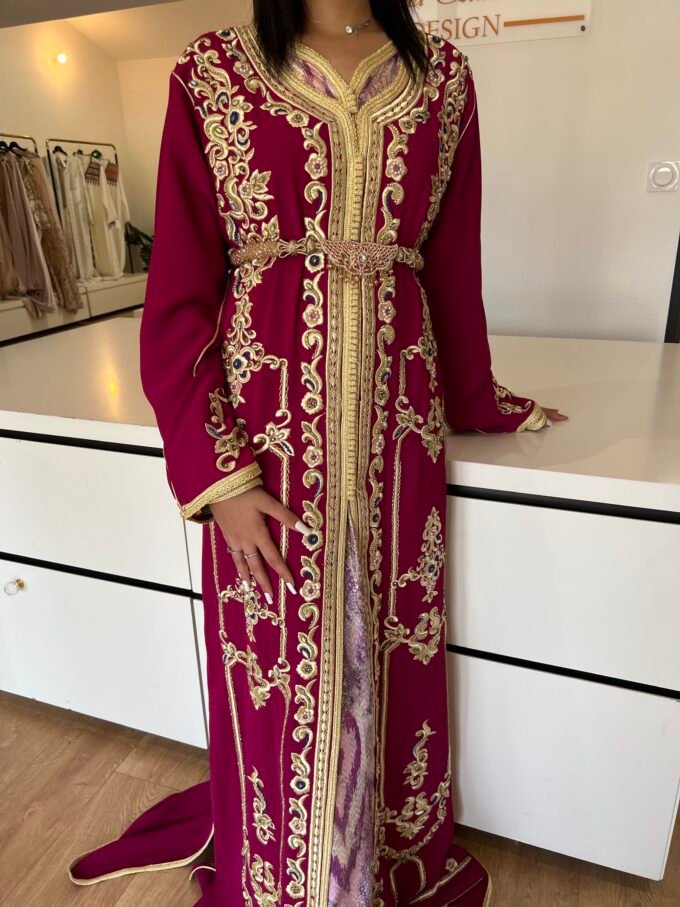 A takchita tlija mauve