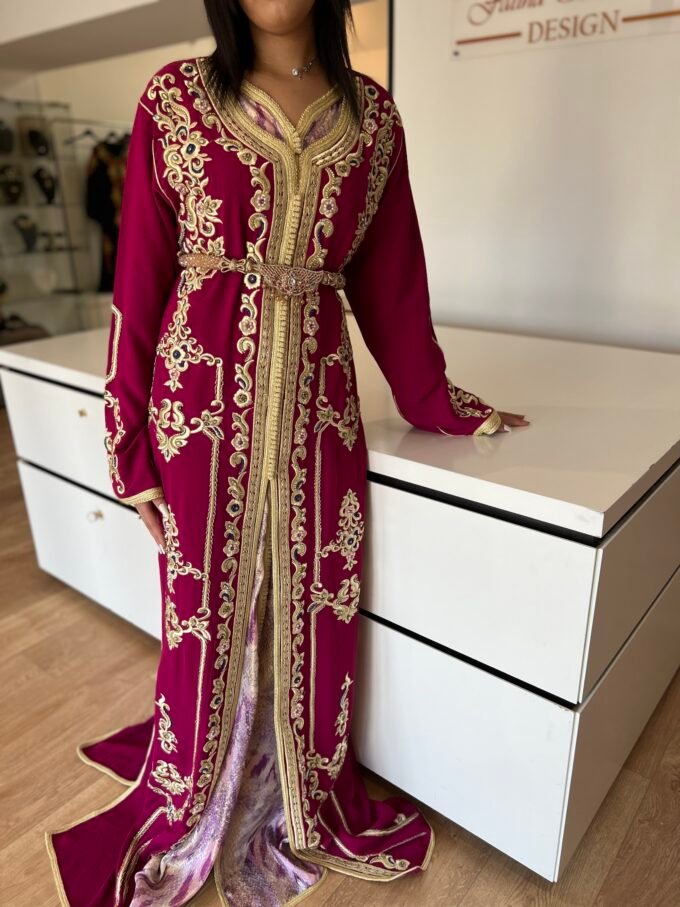 A takchita tlija mauve