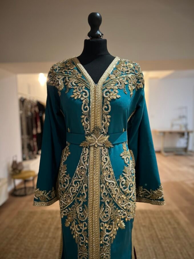 Caftan   Isis