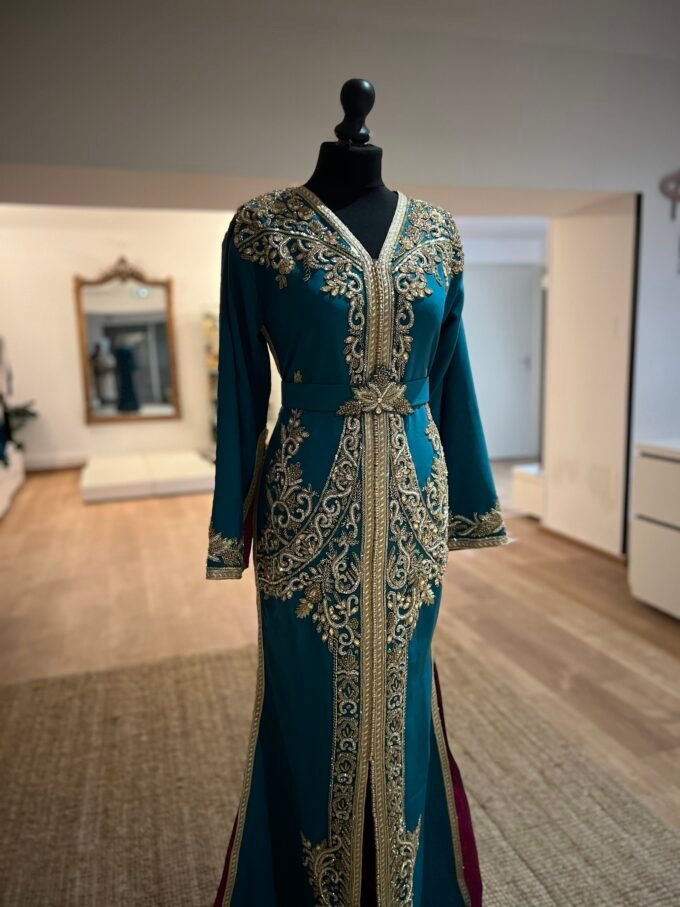 Caftan   Isis