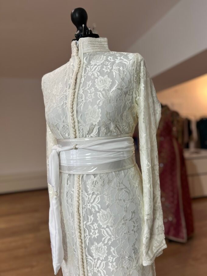 Caftan  dentelle blanc 1